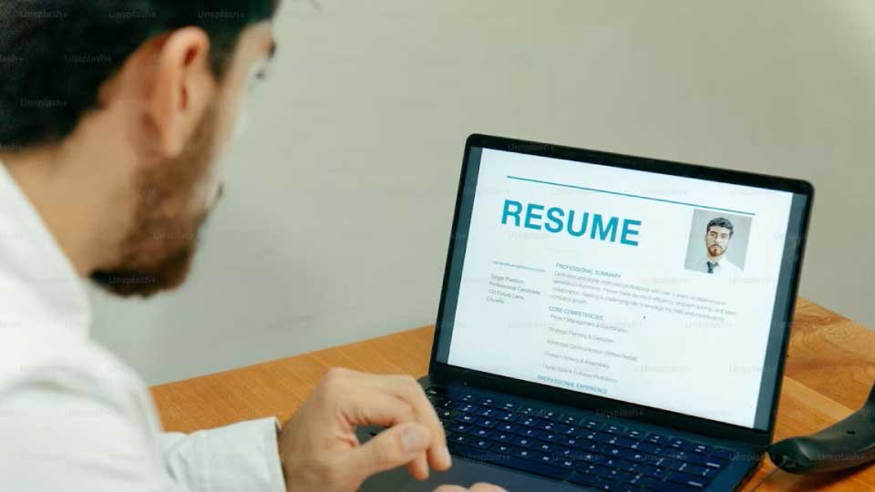 Worker submitting a CV for job opportunities in Europe